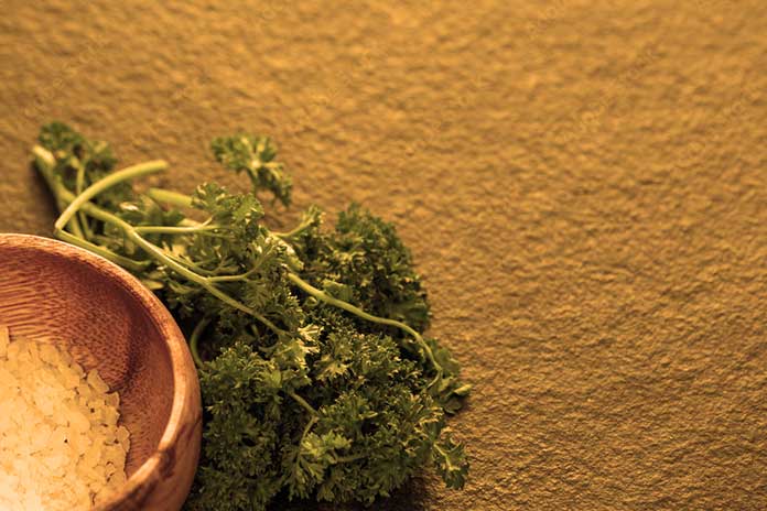 Benefits-Of-Cilantro-And-Sea-Salt-For-Health-And-Skin